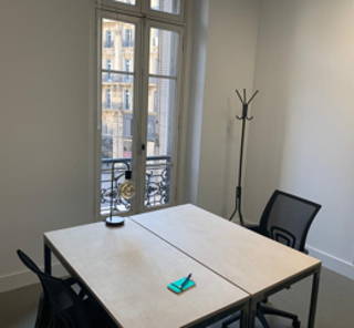 Bureau privé 18 m² 4 postes Coworking Rue de la République Marseille 13001 - photo 3